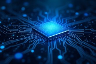 Chip de silicio emitiendo dados luminosos y ruido digital que se convierte en una llave cifrada